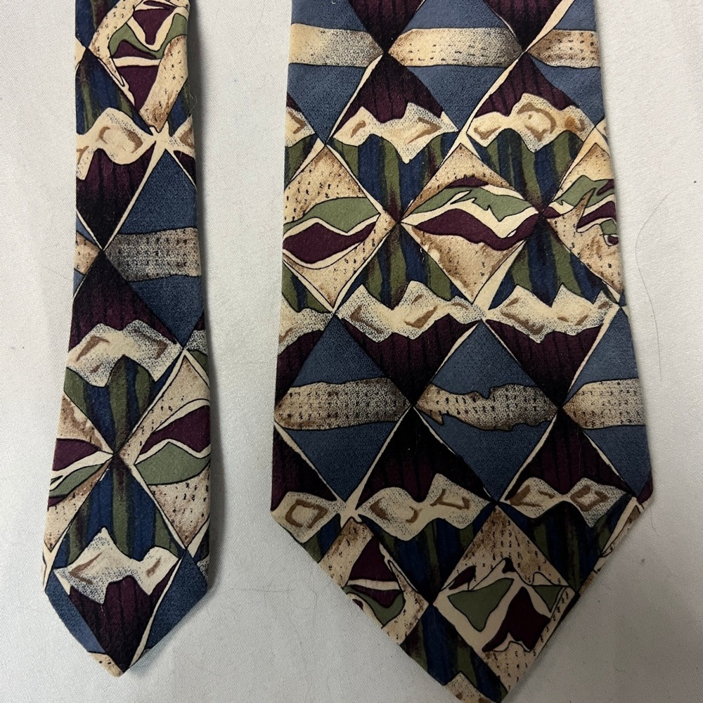 Haggar Geometric Pattern Silk Blend Neck Tie Blue Green‎ Burgundy Artsy Abstract